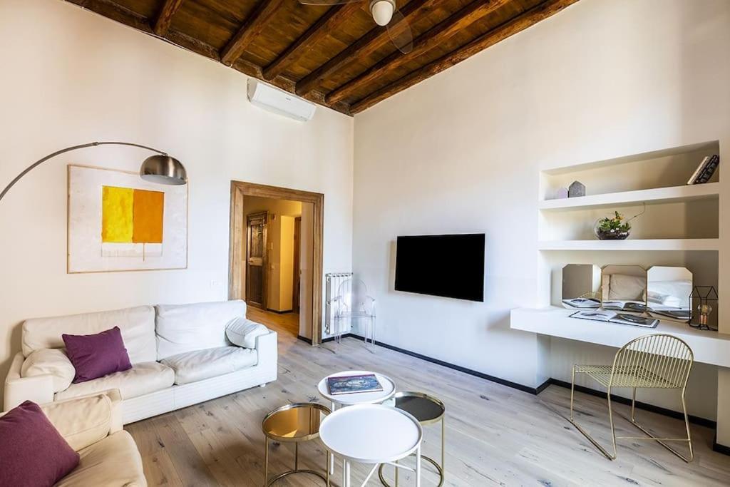 Apartment Romac Baullari Ii 4bdr Near Campo De Fiori *