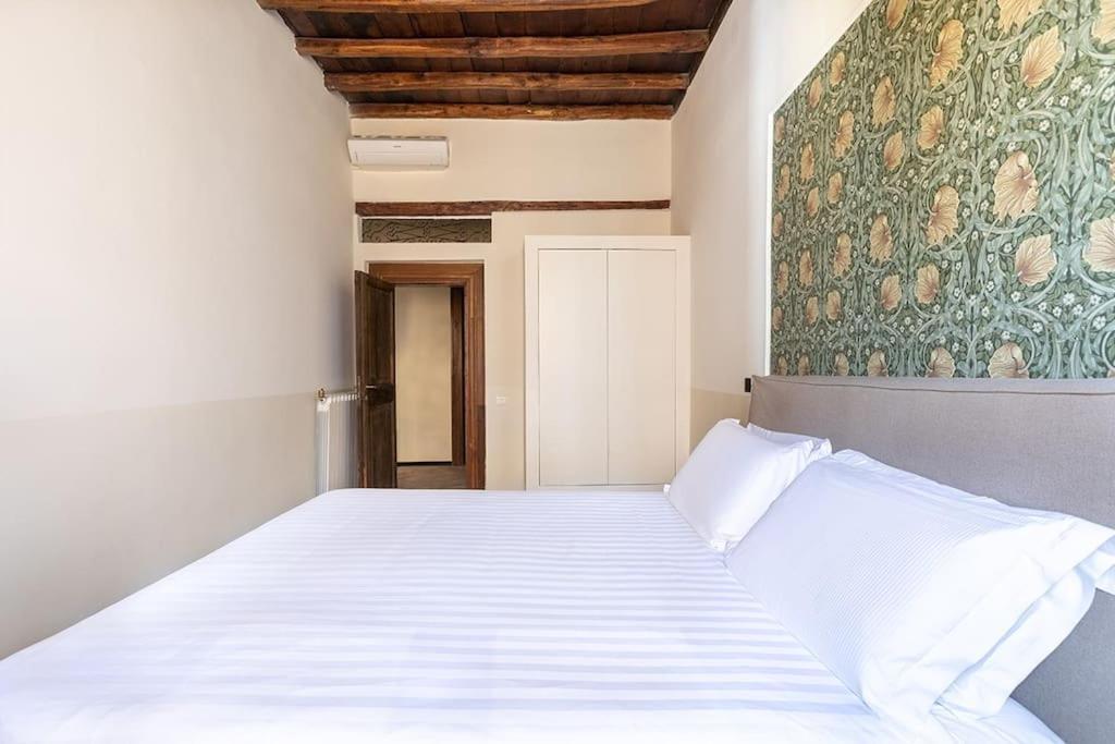 Apartment Romac Baullari Ii 4bdr Near Campo De Fiori Rom